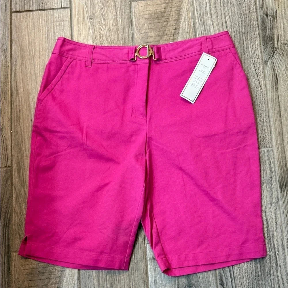 Charter Club Fuchsia Tummy Slimming Classic Fit Women's Shorts size 12 NWT - Picture 2 of 10